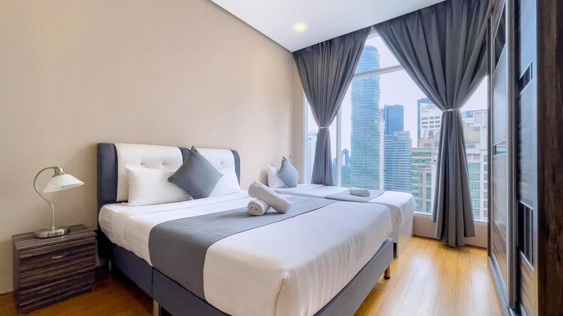 Апартаменты Soho Suites Klcc By Wakely Куала-Лумпур Малайзия