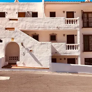https://apartaments-royale-los-cristianos.in-canary-islands.com
